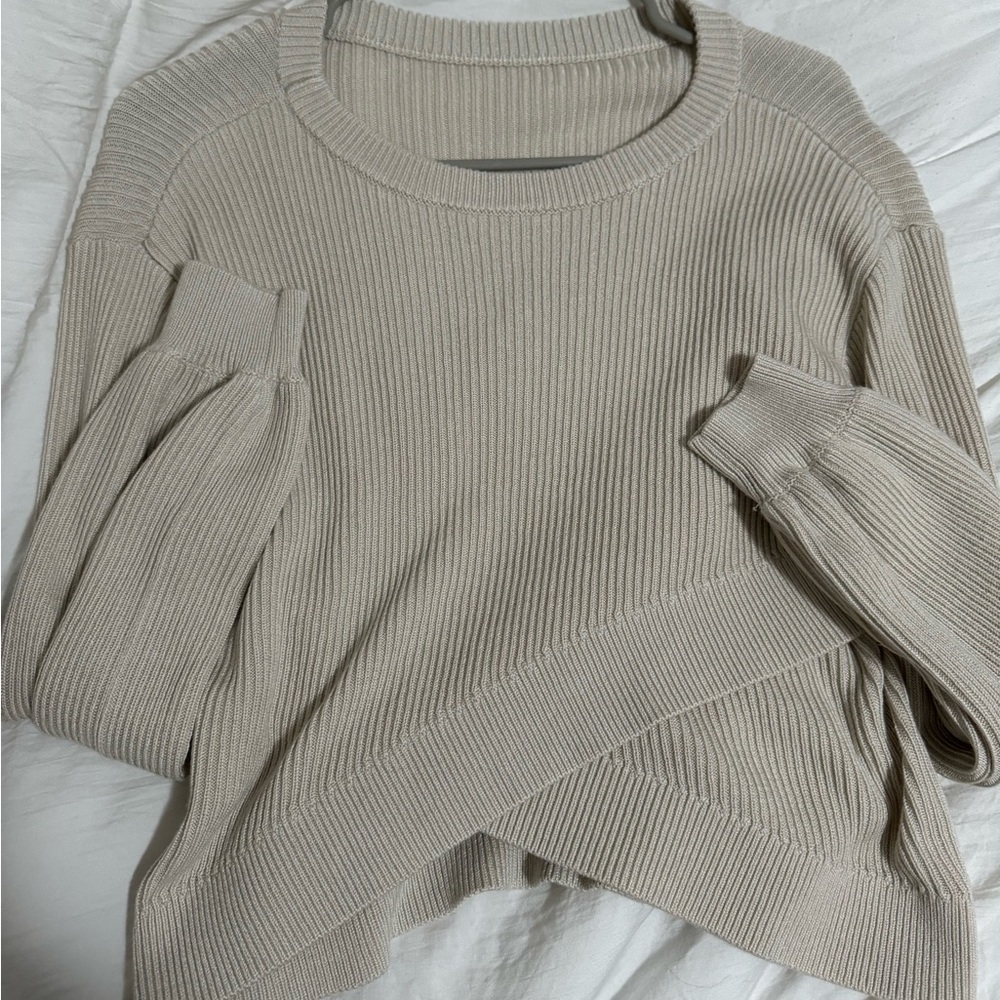 Lululemon sweater
